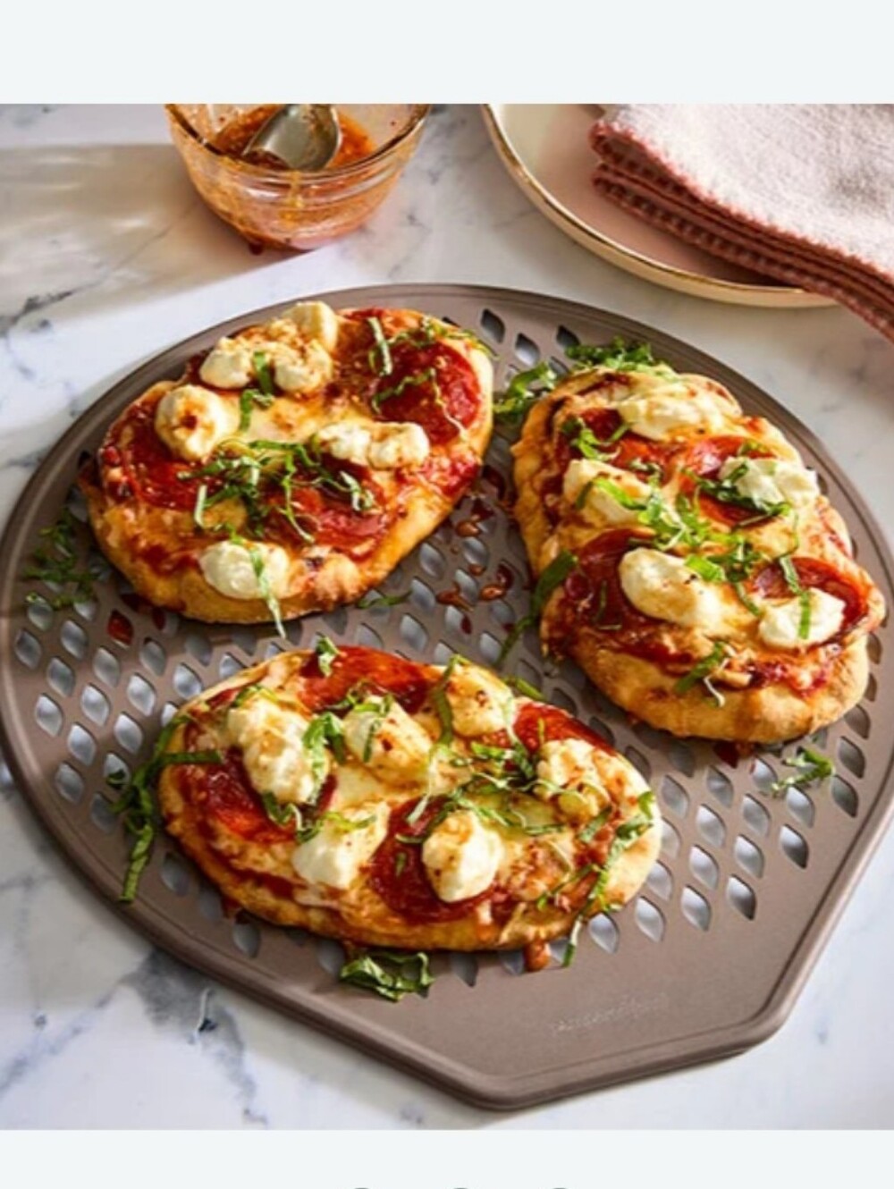 The Pampered Chef Metal Pizza Pan